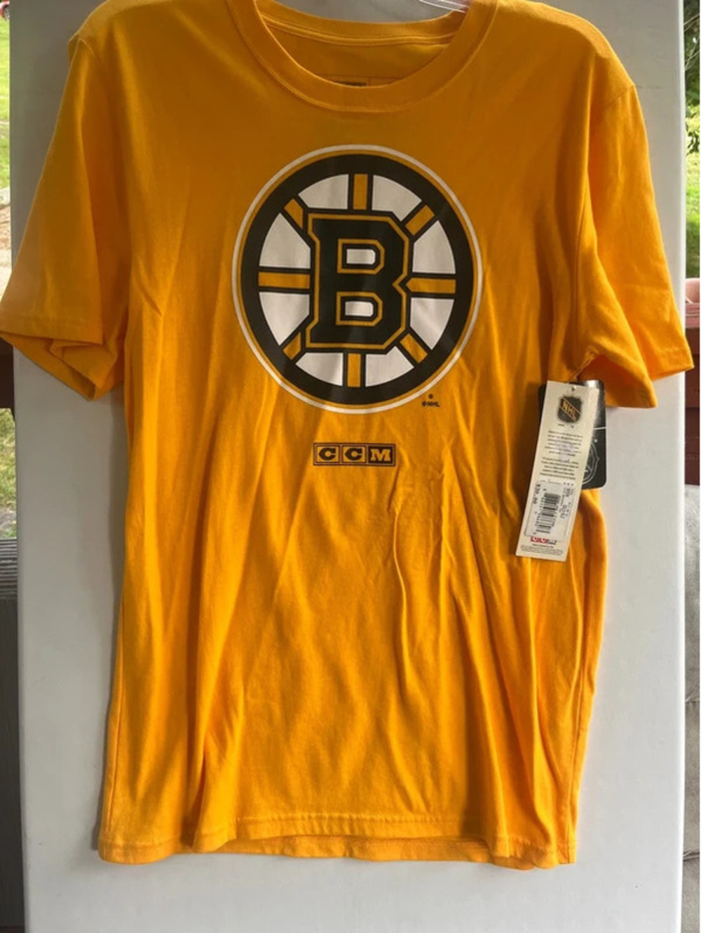 CCM Boston Bruins Yellow T-Shirt Size Medium Cotton NHL